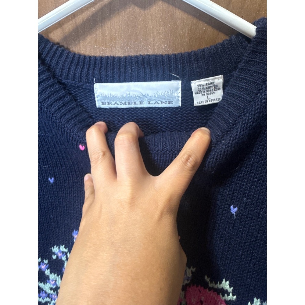 Bramble Lane Vintage Navy Flower Bouquet‎ Polka Dots 90s Grandmacore Sweater - Picture 3 of 4